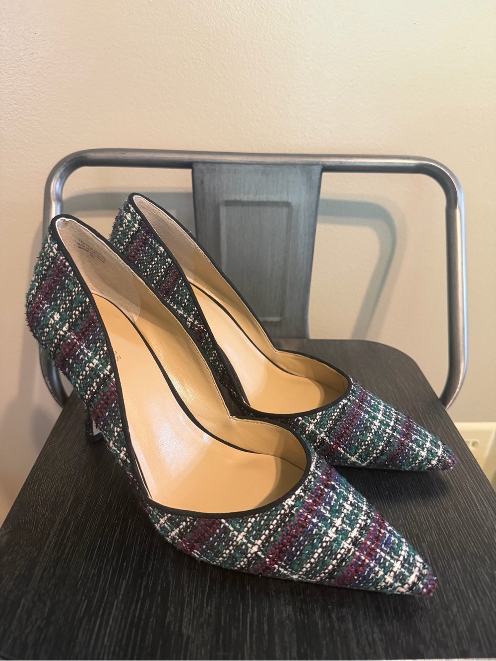 Ann Taylor Azra Tweed Pointed Toe Pumps 3.5" Heels Sz 9